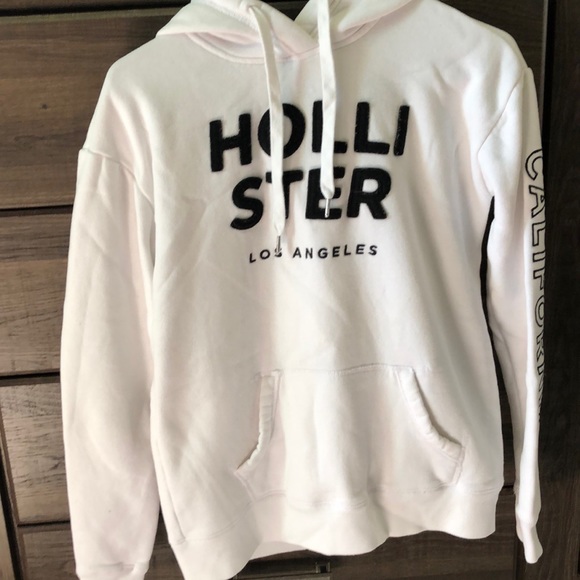 Hollister Tops - NWOT Hollister Hoodie